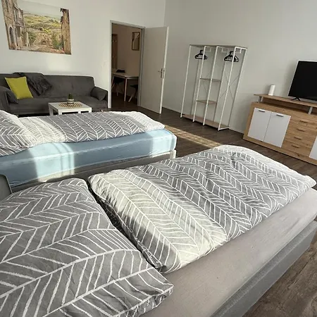 Business Park B7 Apartment *